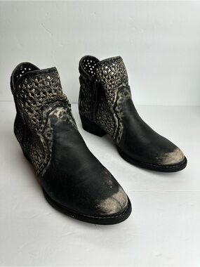Circle G Lattice Booties Women's Size 9.5 Shoes Charcoal Gray Grey Distressed